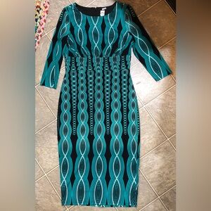 EUC Women’s Turquoise Patterned Maxi Dress